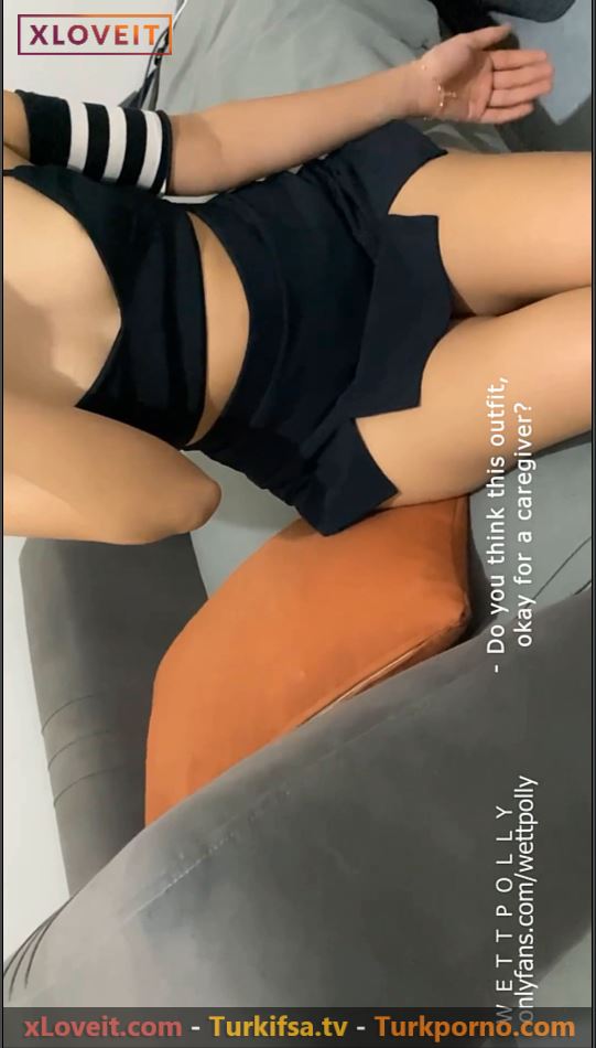 Bakıcı Porno Wettpolly iş için geldiği evde sağlam sikildi